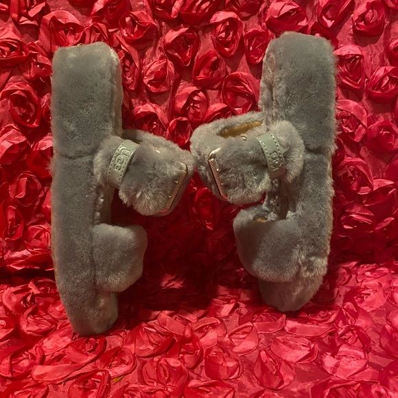 UGG Women's Fuzz Yeah Slipper - Picture 3 of 9